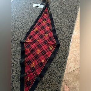 NWT Ralph Lauren scarf 112cm by36 cm
